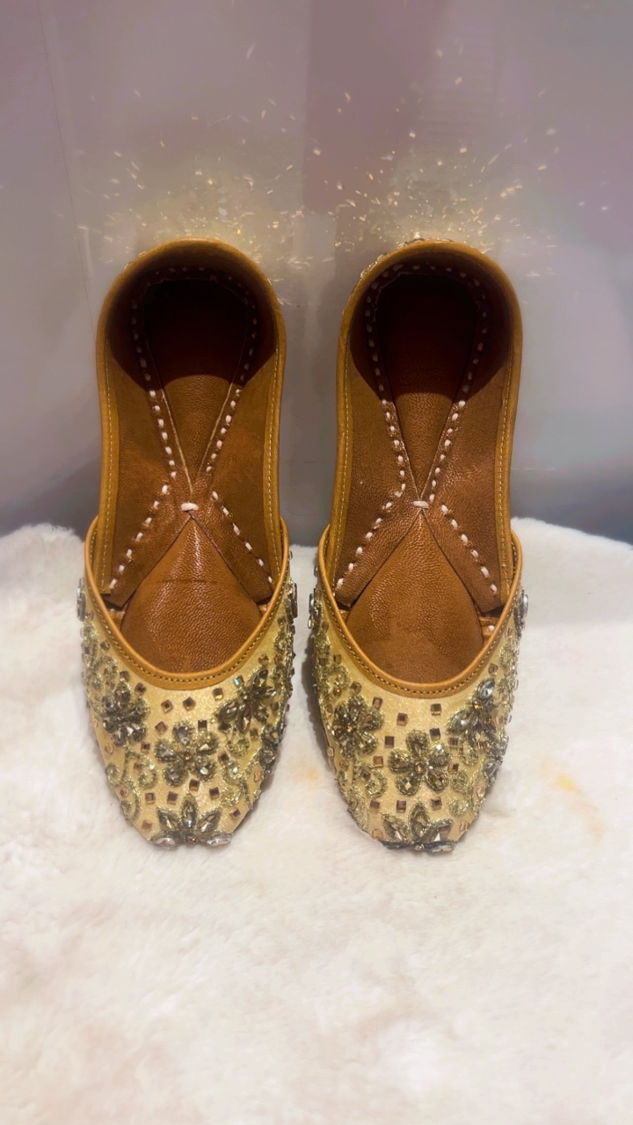 Ladies punjabi jutti