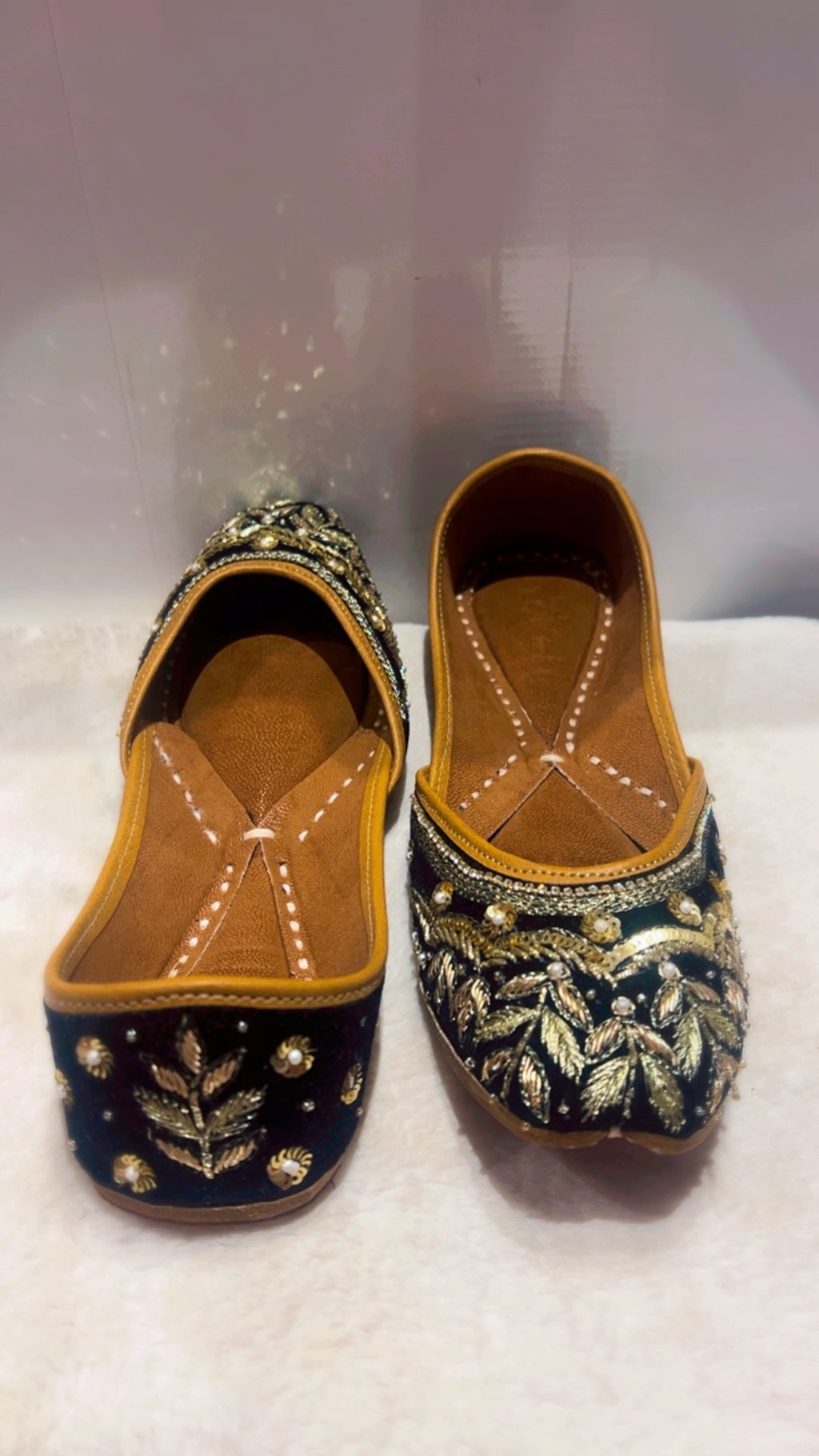 Ladies punjabi jutti