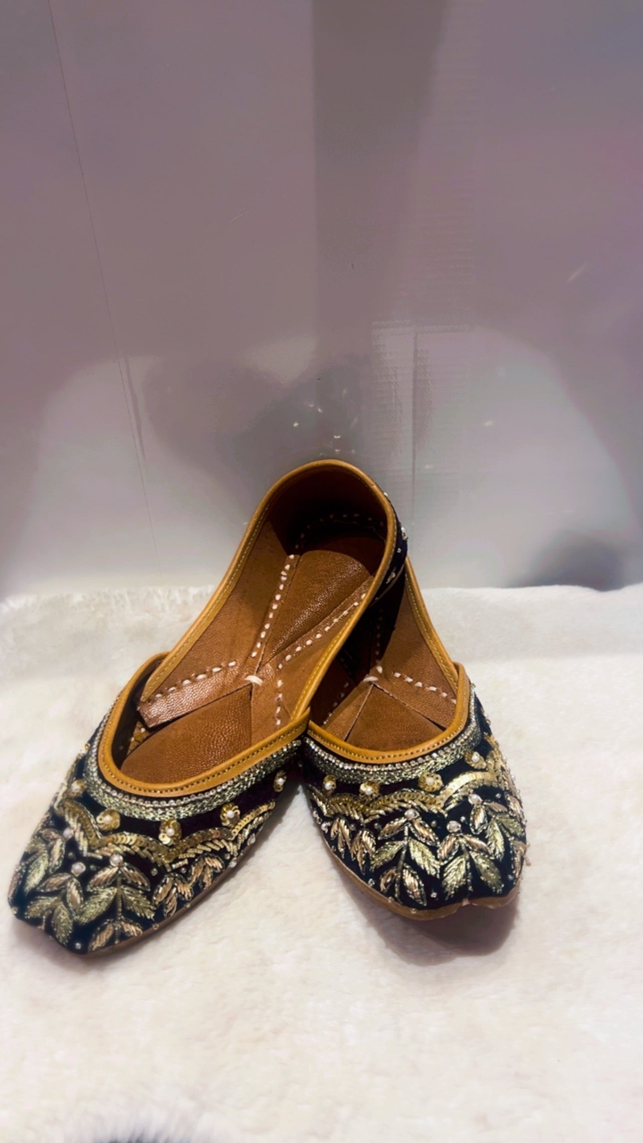 Ladies punjabi jutti