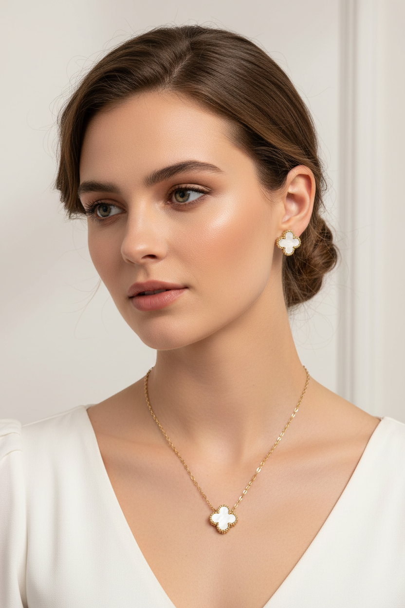 Beautiful pendent set with bracelet