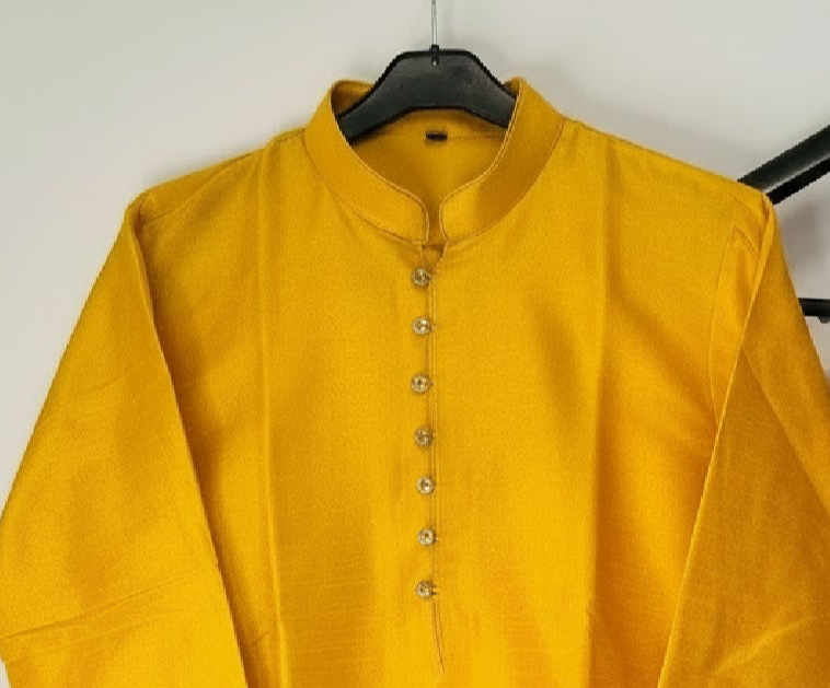 Men’s kurta-pajama set