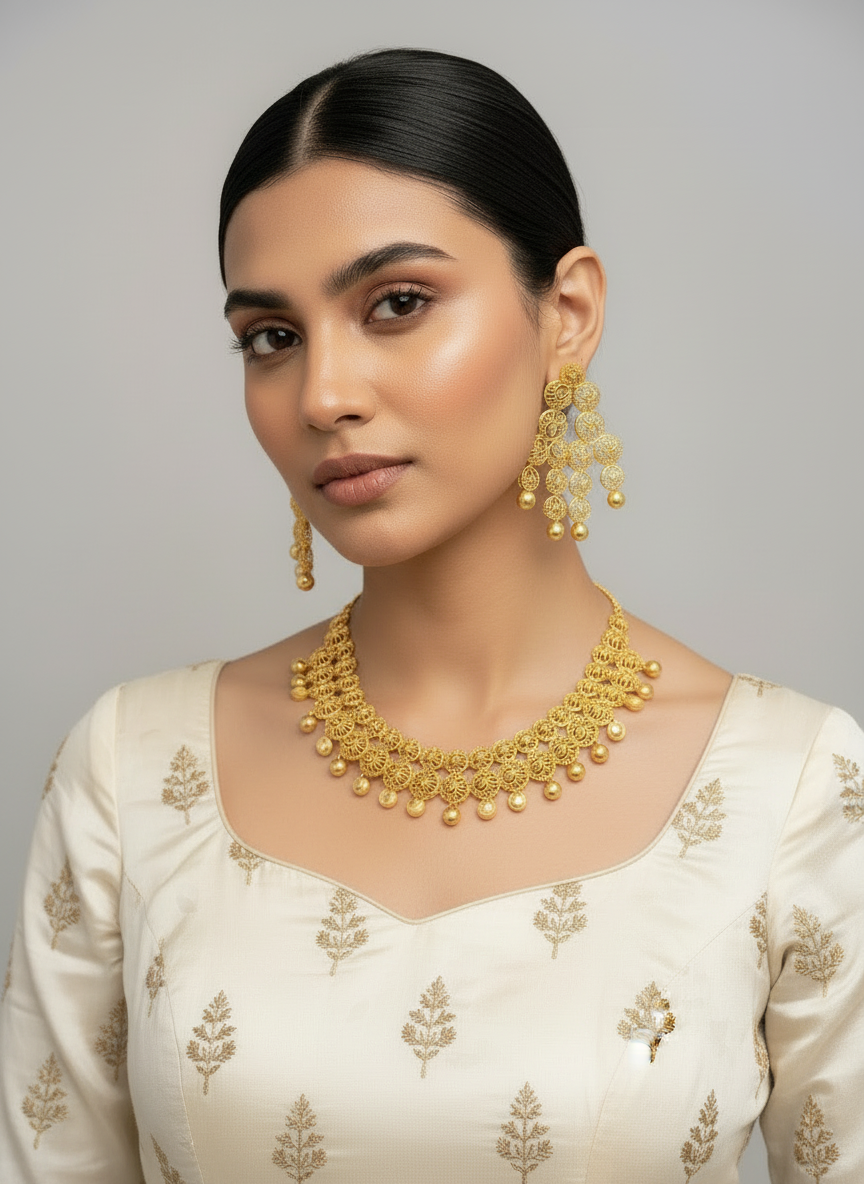 Goldplated necklace set