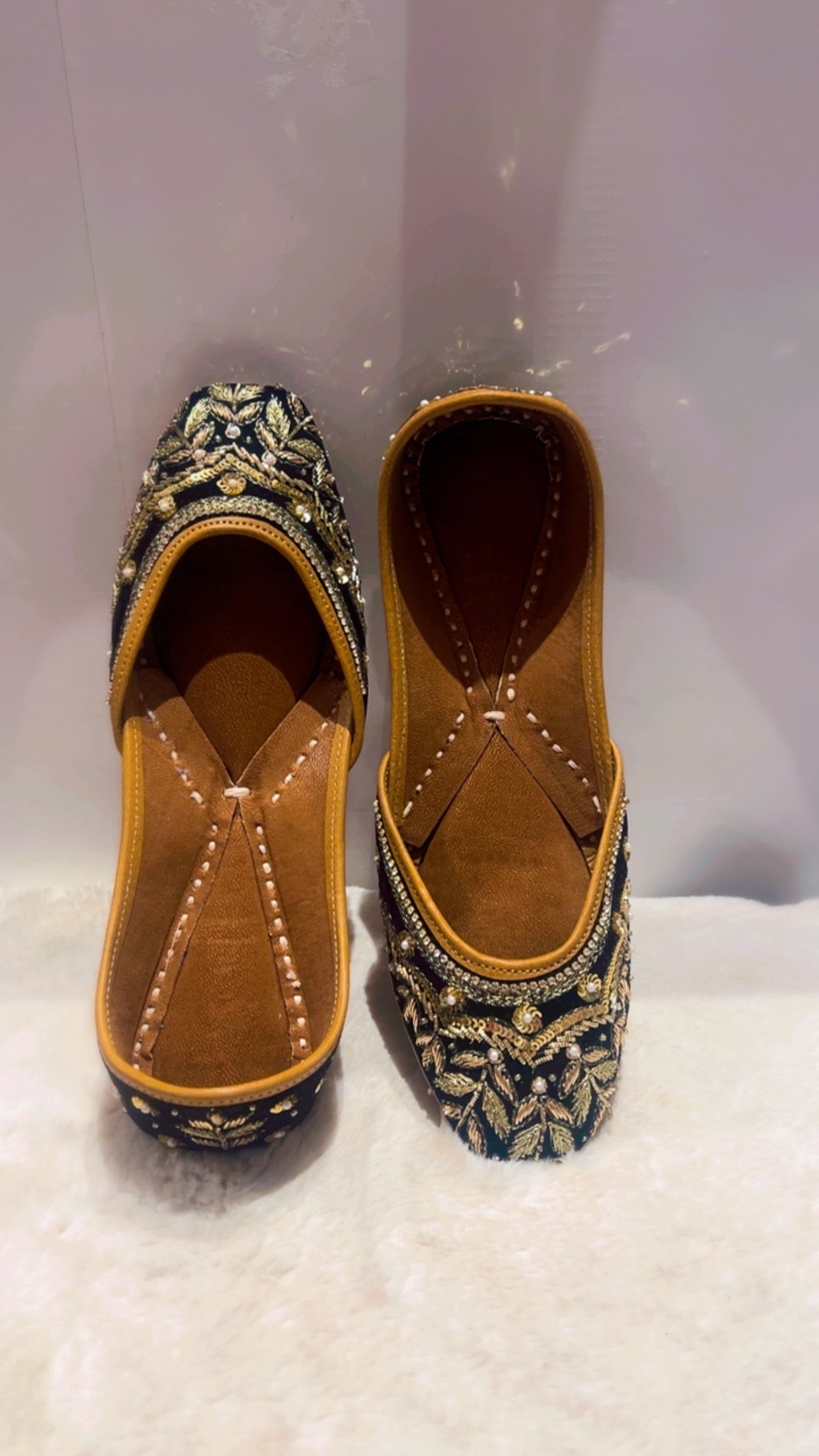 Ladies punjabi jutti