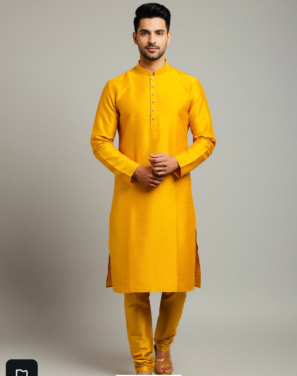 Men’s kurta-pajama set