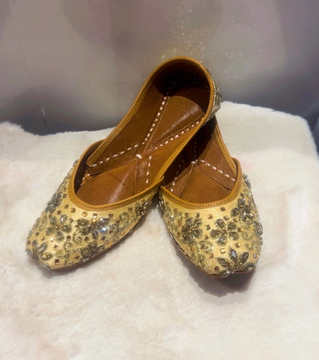 Ladies punjabi jutti