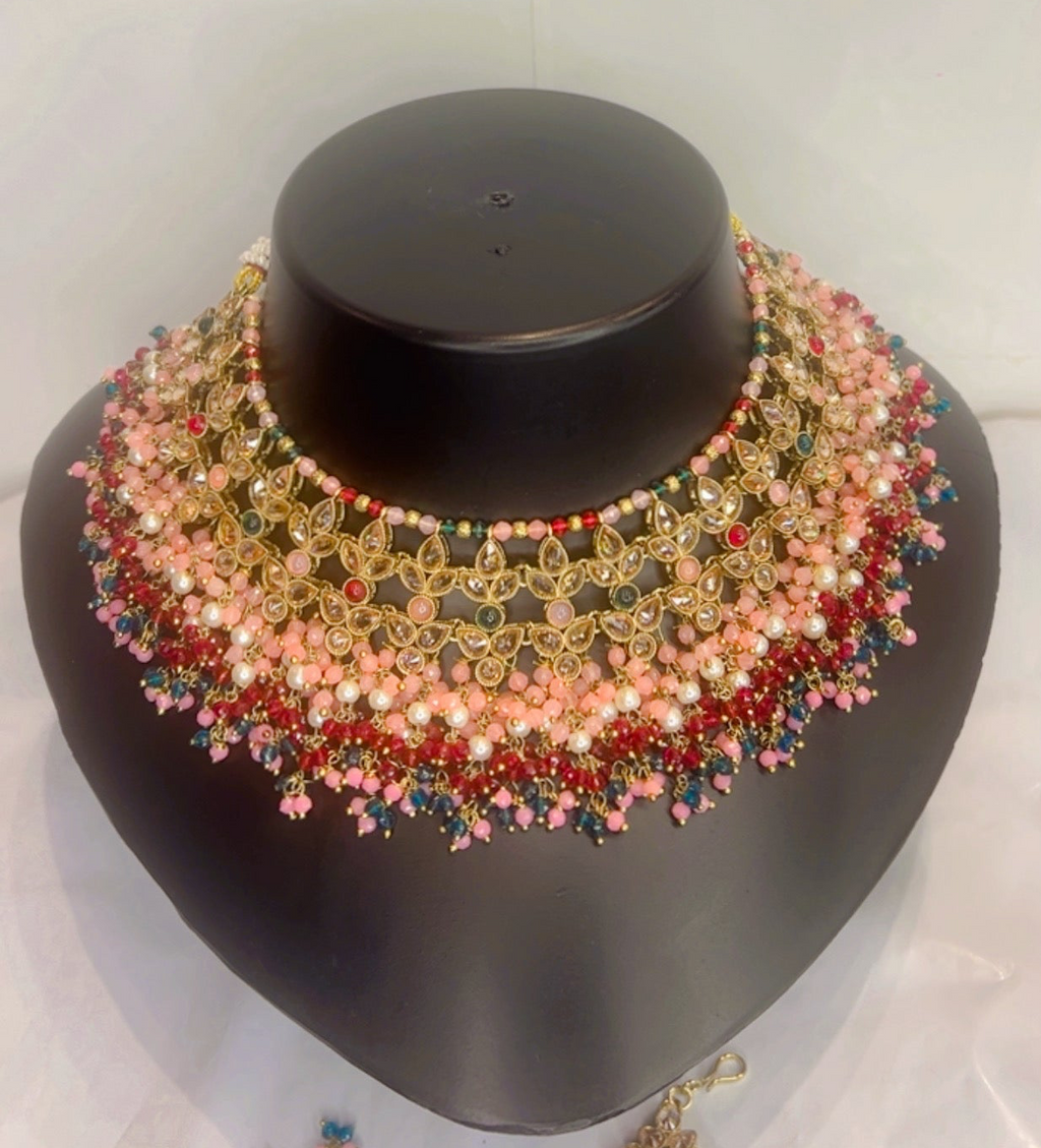 Beautiful necklace set