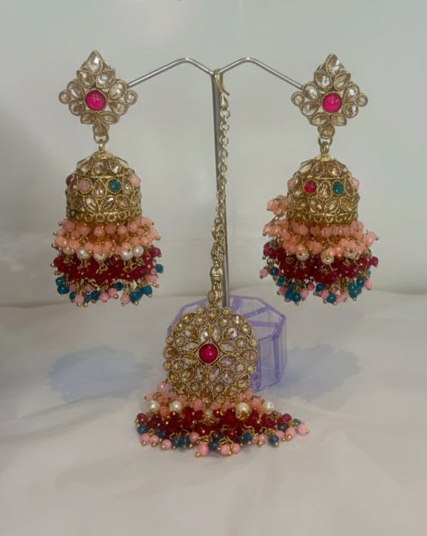 Beautiful necklace set